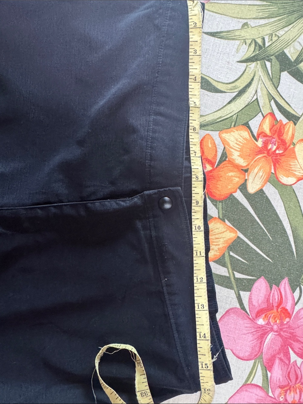 Women’s Nike Black Straight-Leg Studio Pants size M (8-10) - Picture 7 of 7